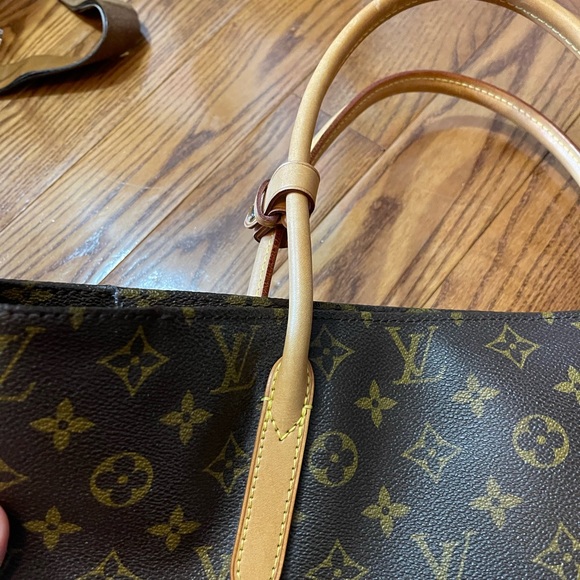 Louis Vuitton Monogram Bag - Picture 5 of 12